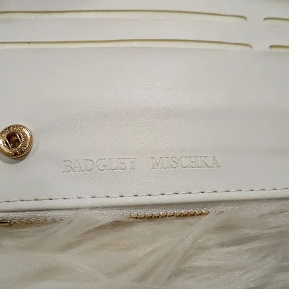 Badgley Mischka White Quilted Clutch - Picture 4 of 4